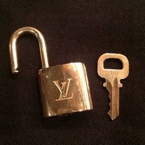 LV lock and Key